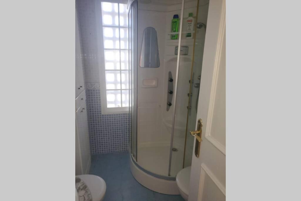 Espacioso Piso En Residencial Con Gran Piscina Эль-Пуэрто-де-Санта-Мария Экстерьер фото